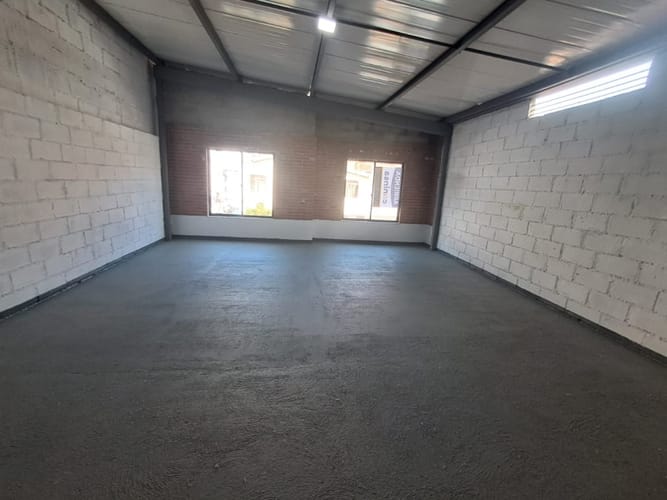 Bodega en arriendo en Cristo Rey, Medellín, 170 m² · foto 7 de 11