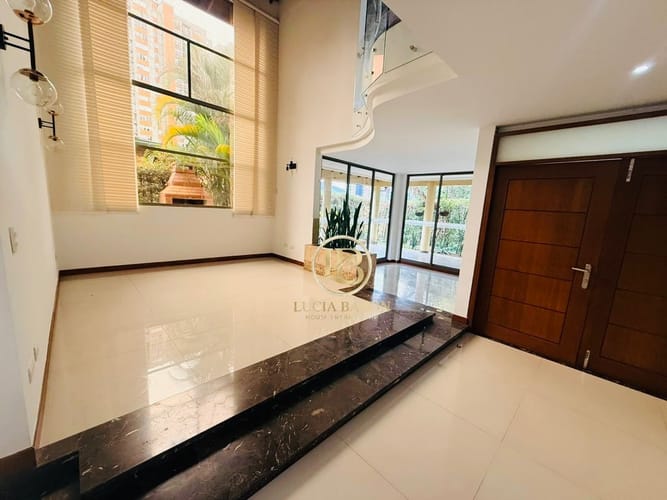 Casa de 4 alcobas en venta en La Doctora, Sabaneta, 461 m² · foto 16 de 24