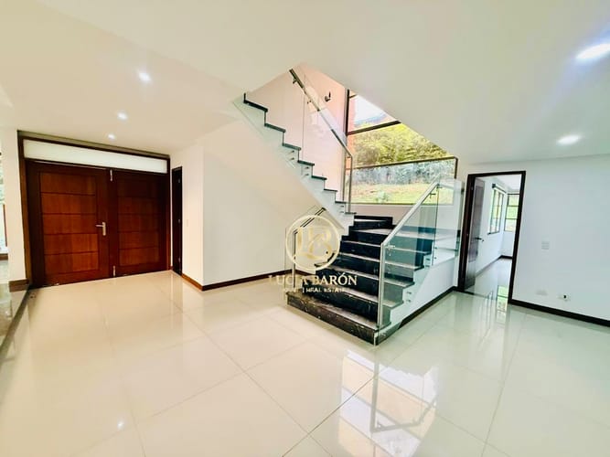 Casa de 4 alcobas en venta en La Doctora, Sabaneta, 461 m² · foto 15 de 24