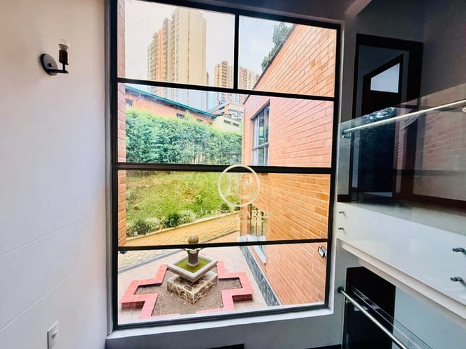 Casa de 4 alcobas en venta en La Doctora, Sabaneta, 461 m² · foto 13 de 24