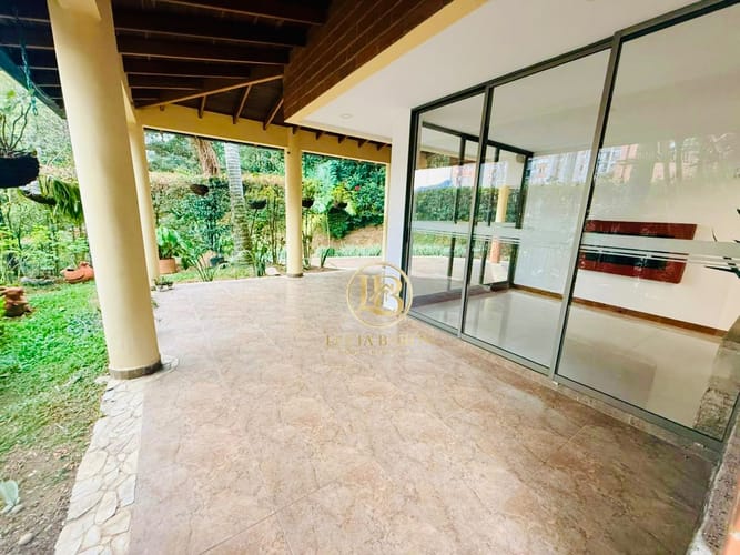 Casa de 4 alcobas en venta en La Doctora, Sabaneta, 461 m² · foto 20 de 24