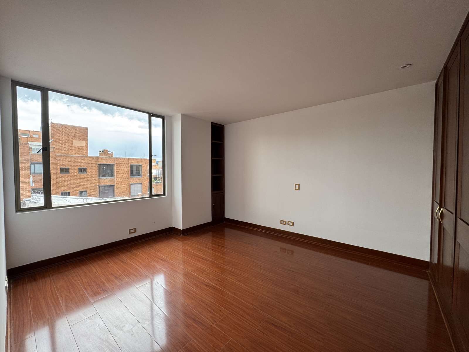 Apartamento en arriendo en La Carolina, Bogotá · foto 8 de 19