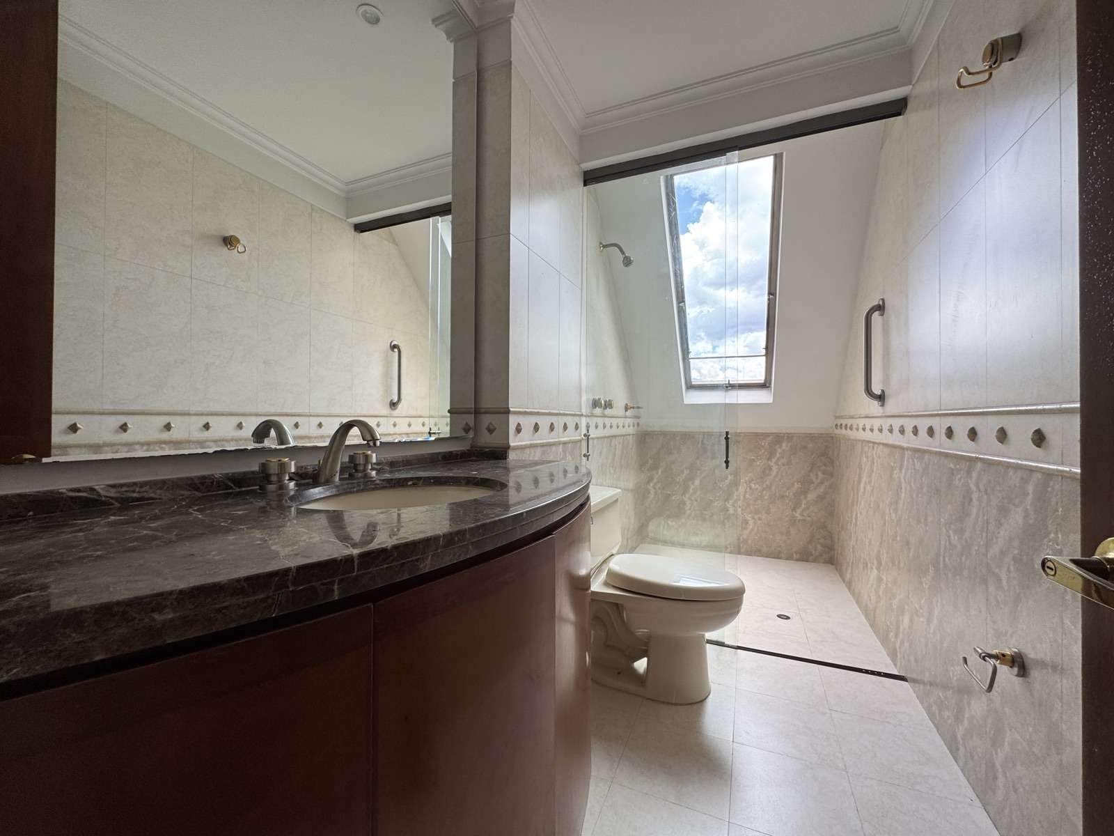 Apartamento en arriendo en La Carolina, Bogotá · foto 15 de 19