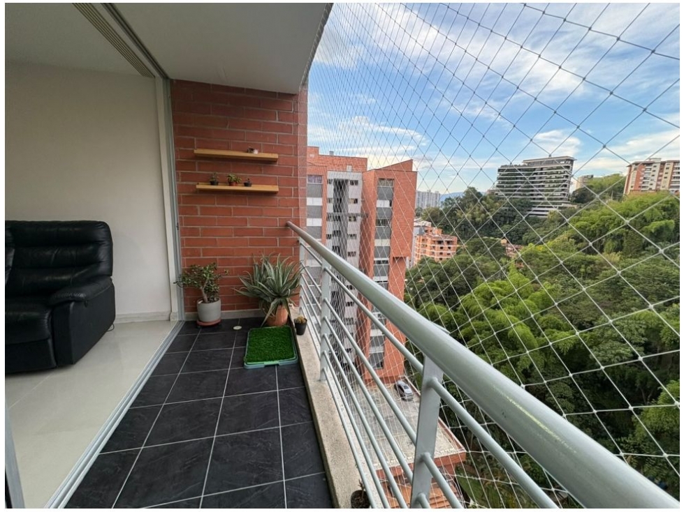 Apartamento en venta en Uribe Angel, Envigado · foto 9 de 16