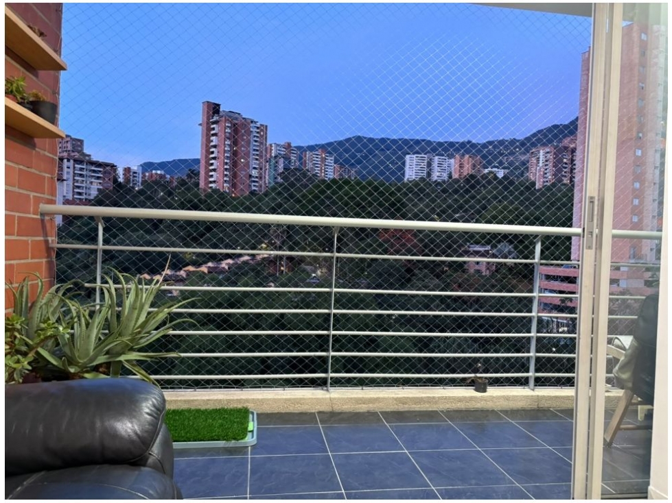 Apartamento en venta en Uribe Angel, Envigado · foto 10 de 16