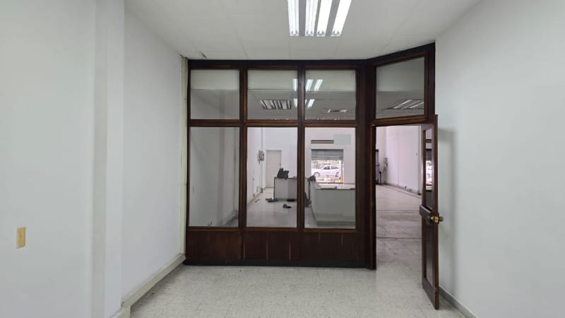 Local en arriendo en La Candelaria, Medellín, 350 m² · foto 4 de 16