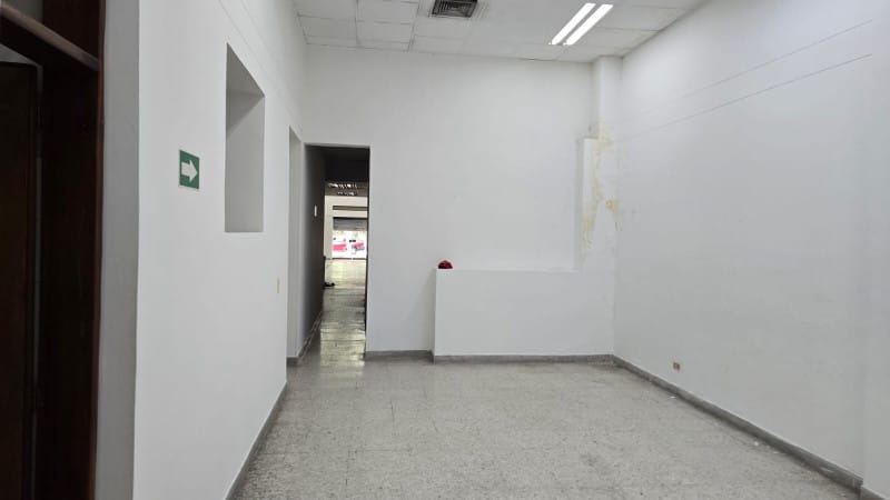 Local en arriendo en La Candelaria, Medellín, 350 m² · foto 7 de 16
