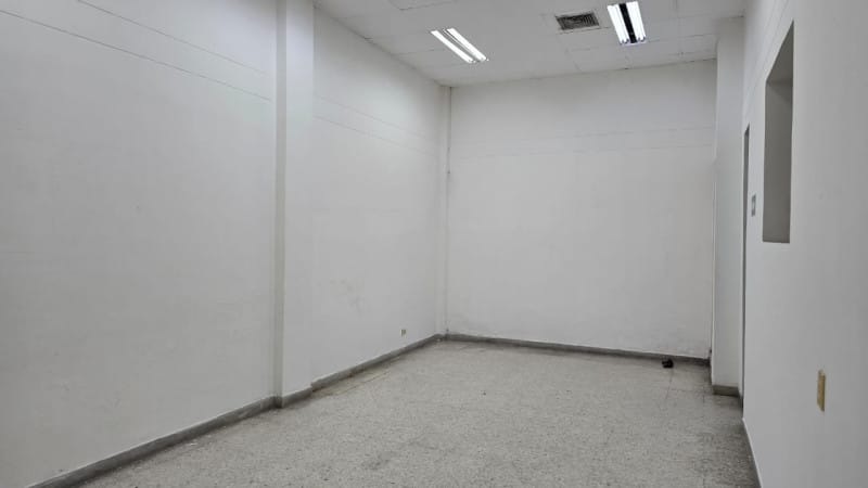 Local en arriendo en La Candelaria, Medellín, 350 m² · foto 8 de 16