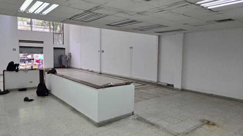 Local en arriendo en La Candelaria, Medellín, 350 m² · foto 15 de 16