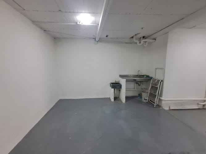 Bodega en arriendo en Cristo Rey, Medellín · foto 8 de 11