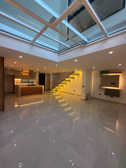 Casa de 4 alcobas en venta en Caminos Del Vergel, Ibagué, 250 m² · foto 2 de 24