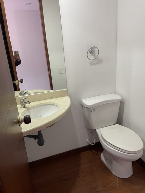 Apartamento de 3 alcobas en venta en Colina Campestre, Bogotá, 90 m² · foto 4 de 18
