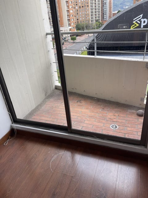 Apartamento de 3 alcobas en venta en Colina Campestre, Bogotá, 90 m² · foto 5 de 18
