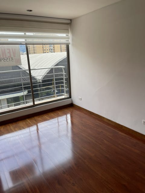 Apartamento de 3 alcobas en venta en Colina Campestre, Bogotá, 90 m² · foto 13 de 18