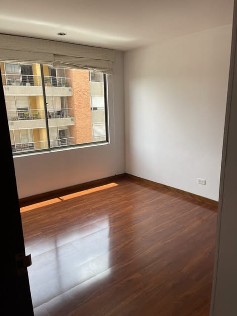 Apartamento de 3 alcobas en venta en Colina Campestre, Bogotá, 90 m² · foto 16 de 18