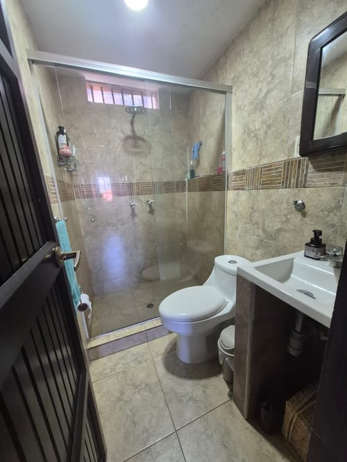 Casa de 4 alcobas en arriendo en San Vicente, Jamundí, 1324 m² · foto 21 de 24