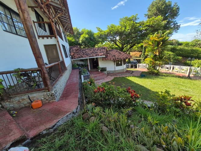 Casa de 4 alcobas en arriendo en San Vicente, Jamundí, 1324 m² · foto 14 de 24