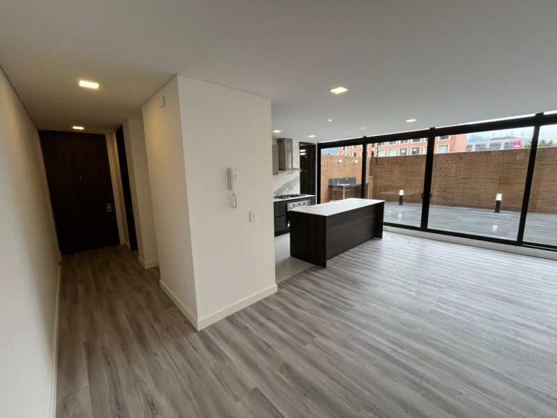 Apartamento en venta en Santa Barbara, Bogotá · foto 2 de 24