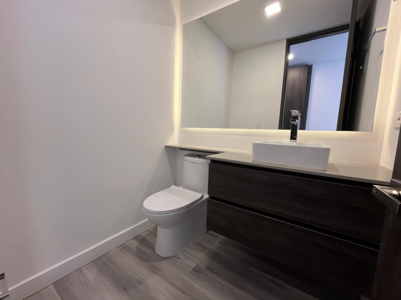 Apartamento en venta en Santa Barbara, Bogotá · foto 8 de 24