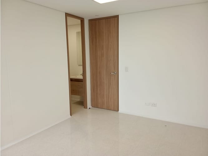 Consultorio en arriendo en Los Pinos, Medellín, 30 m² · foto 5 de 24