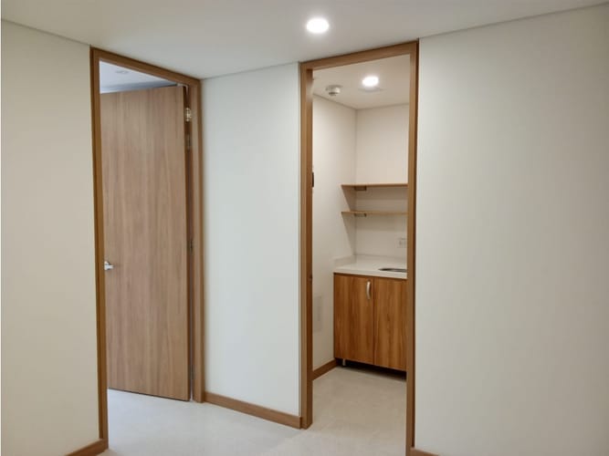 Consultorio en arriendo en Los Pinos, Medellín, 30 m² · foto 12 de 24