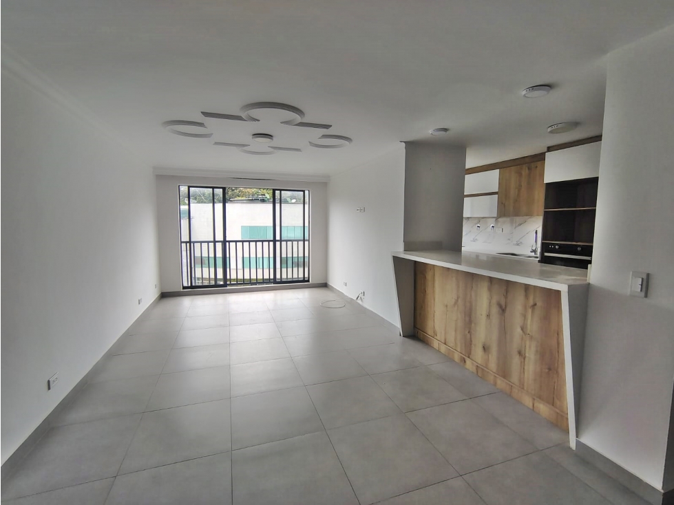 Apartamento en arriendo en Vizcaya, Medellín · foto 3 de 20