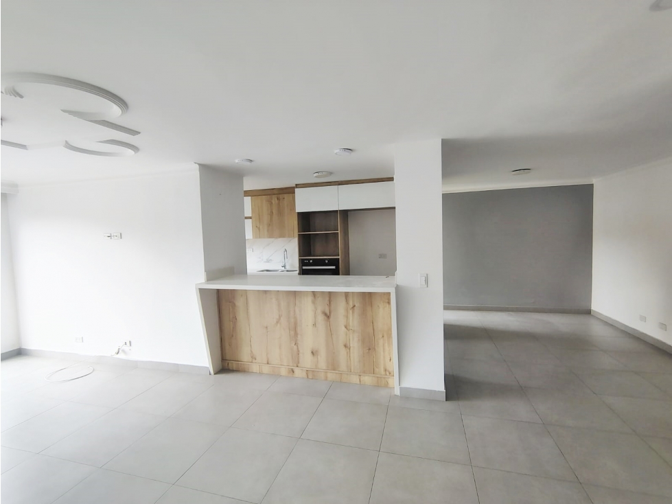 Apartamento en arriendo en Vizcaya, Medellín · foto 4 de 20
