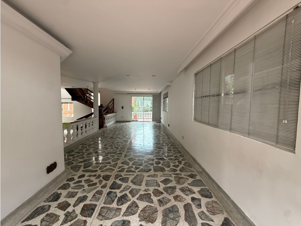 Casa en arriendo en Las Palmas, Medellín · foto 2 de 17