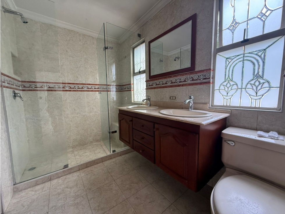 Casa en arriendo en Las Palmas, Medellín · foto 9 de 17