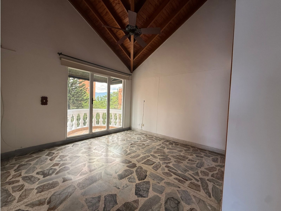 Casa en arriendo en Las Palmas, Medellín · foto 11 de 17