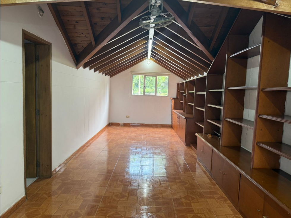 Casa en arriendo en Las Palmas, Medellín · foto 14 de 17