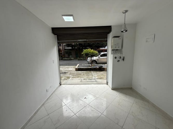 Local en arriendo en Los Naranjos, Envigado · foto 3 de 10