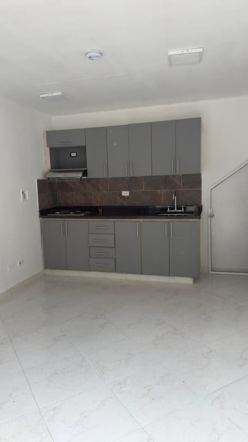 Local en arriendo en Los Naranjos, Envigado · foto 4 de 10