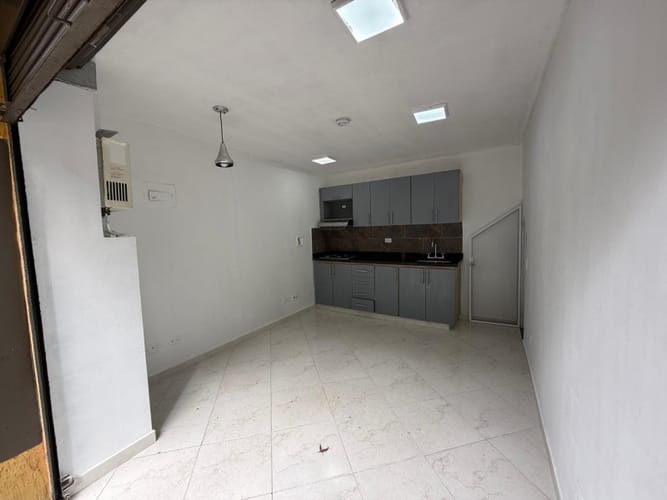 Local en arriendo en Los Naranjos, Envigado · foto 7 de 10