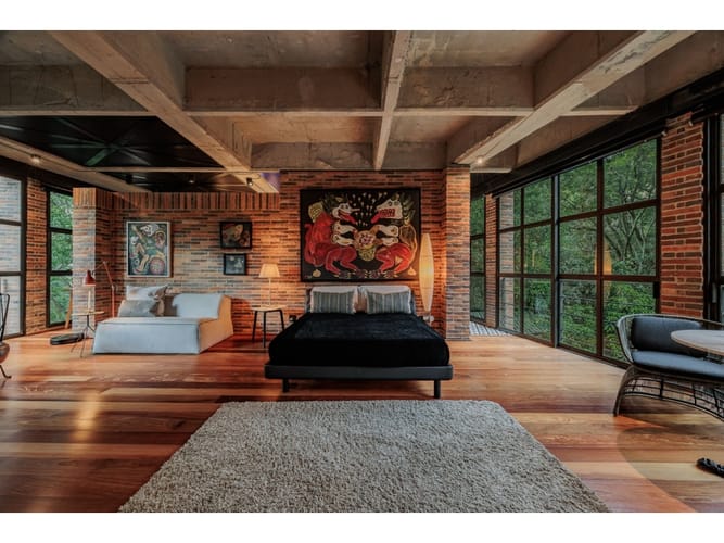 Apartamento de 2 alcobas en venta en El Poblado, Medellín, 275 m² · foto 2 de 24