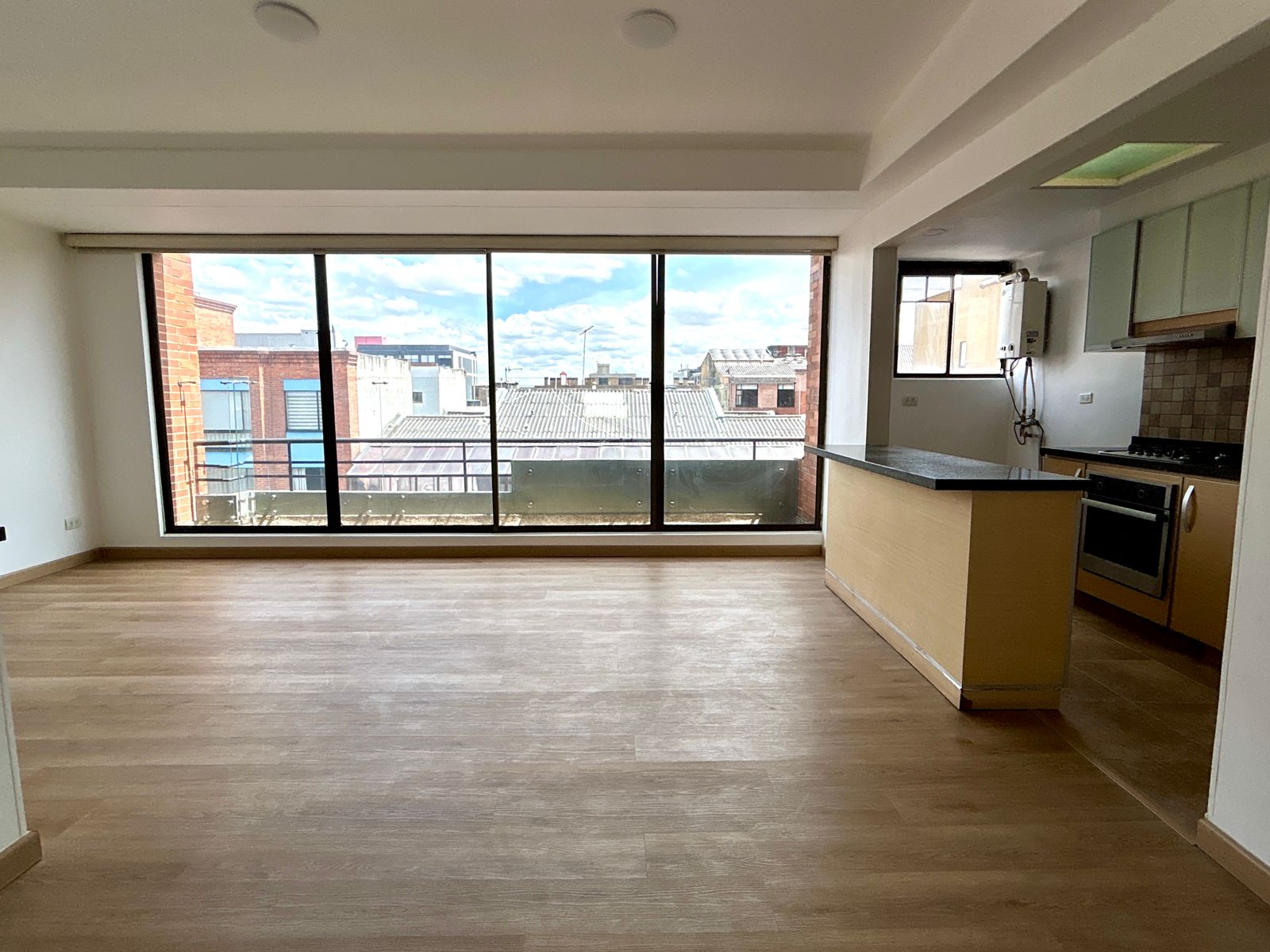 Apartamento en venta en Quinta Paredes, Bogotá · foto 4 de 24