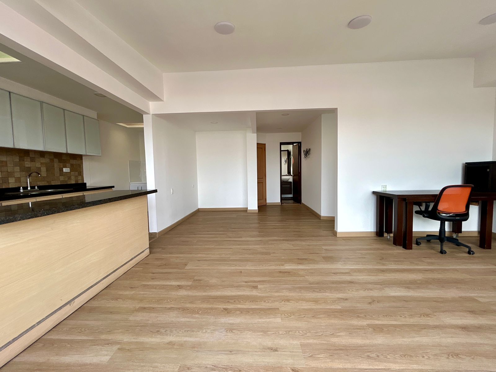Apartamento en venta en Quinta Paredes, Bogotá · foto 6 de 24