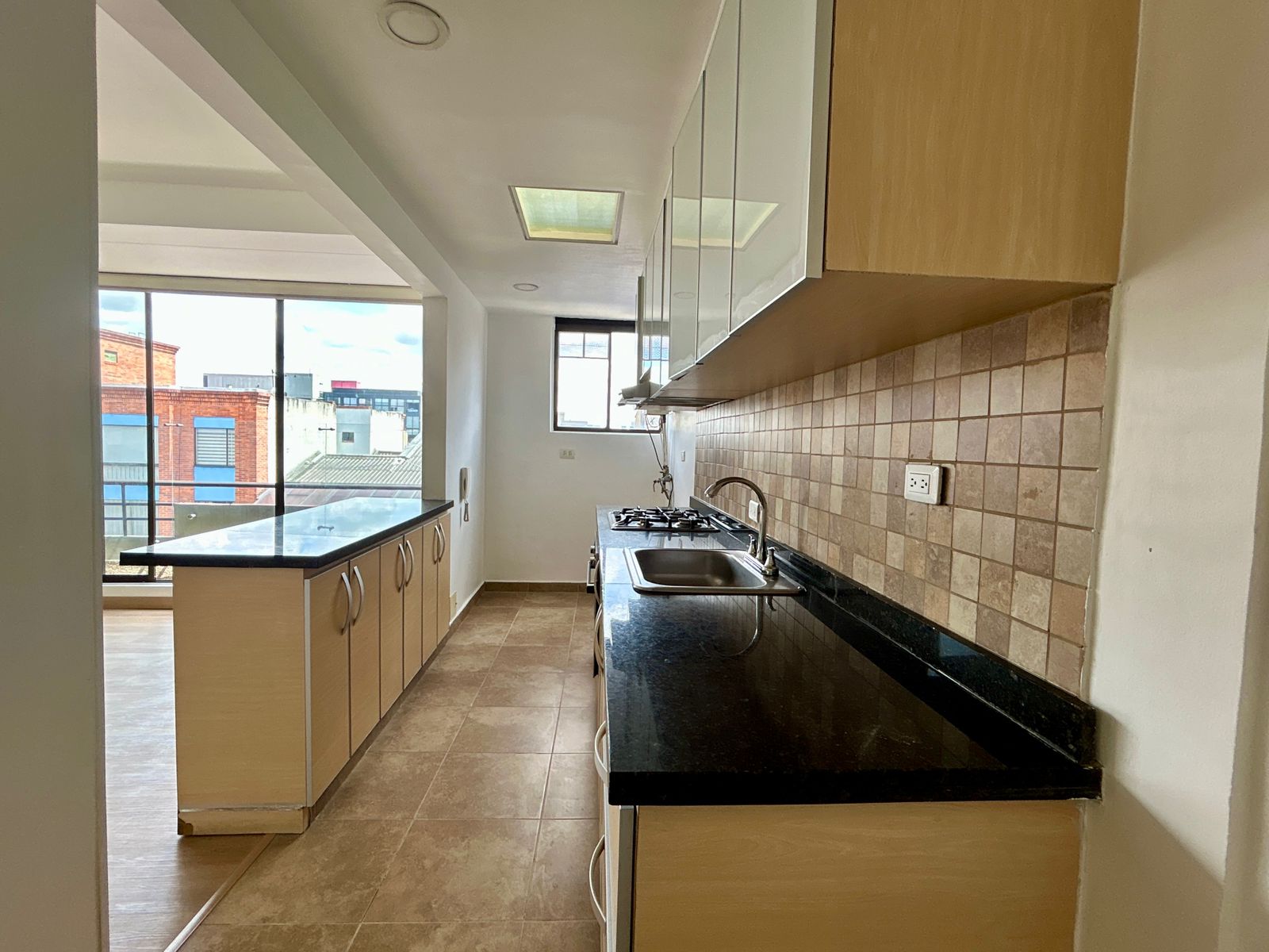 Apartamento en venta en Quinta Paredes, Bogotá · foto 10 de 24