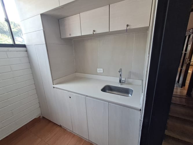 Oficina en arriendo en Provenza, Medellín, 20 m² · foto 3 de 13