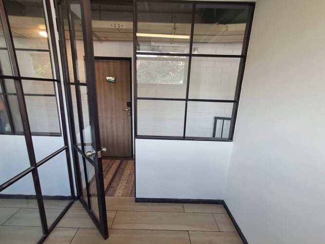 Oficina en arriendo en Provenza, Medellín, 20 m² · foto 7 de 13