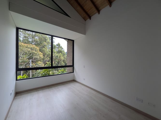 Apartamento de 2 alcobas en venta en Los Salados, El Retiro, 96 m² · foto 4 de 13