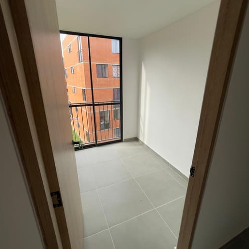 Apartamento de 3 alcobas en venta en San Nicolas, La Ceja, 49 m² · foto 8 de 11
