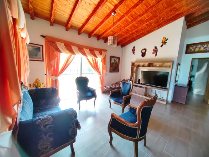 Casa de 3 alcobas en venta en Camargo, El Carmen de Viboral, 90 m² · foto 11 de 16