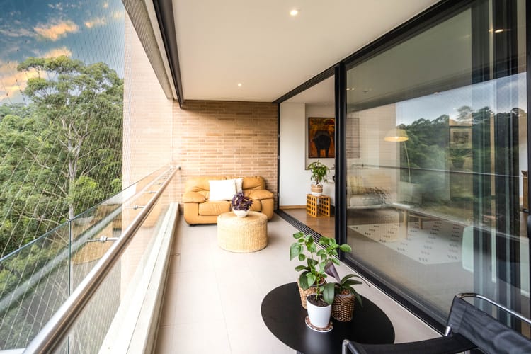 Apartamento de 3 alcobas en venta en El Poblado, Medellín, 176 m² · foto 3 de 24