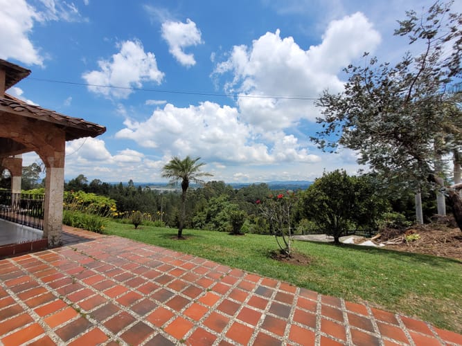 Finca en arriendo en El Tablazo, Rionegro, 500 m² · foto 2 de 24