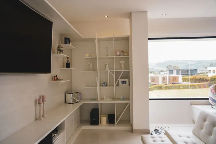 Casa de 6 alcobas en venta en Loma Del Esmeraldal, Envigado · foto 9 de 17