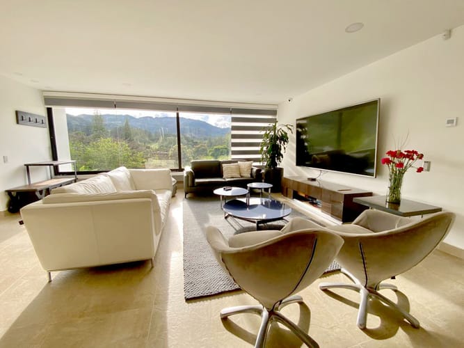 Casa de 5 alcobas en venta en El Retiro, 530 m² · foto 5 de 24