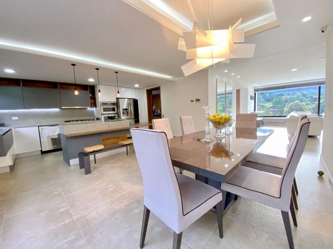Casa de 5 alcobas en venta en El Retiro, 530 m² · foto 7 de 24