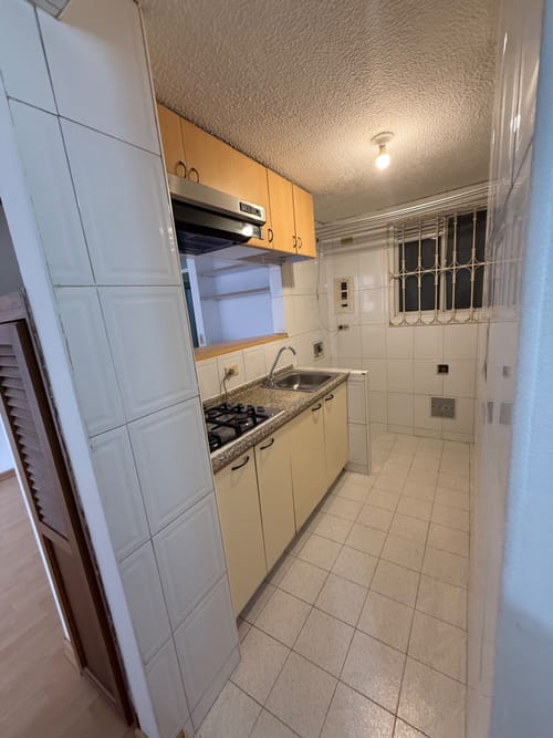 Apartamento de 3 alcobas en venta en Modelo Norte, Bogotá, 52 m² · foto 3 de 9
