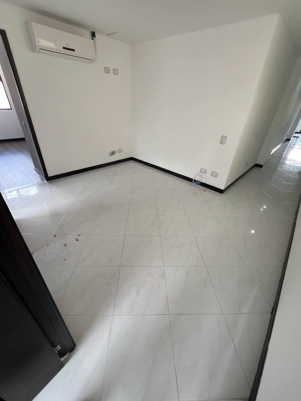 Apartamento en arriendo en El Portal, Envigado · foto 14 de 19